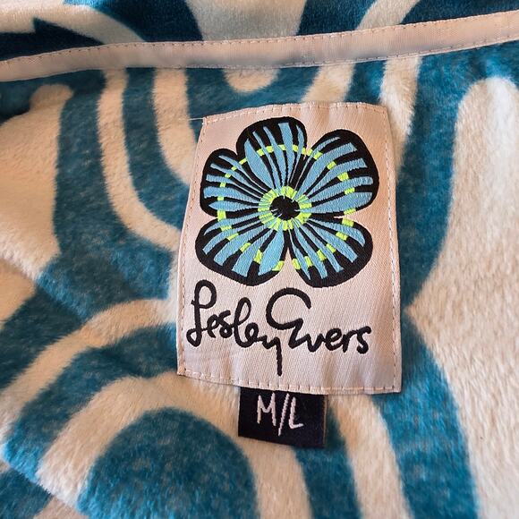 Lelsey Evers Womens Tiffany Robe in Waterloo Teal Size Medium / Large - Picture 5 of 5